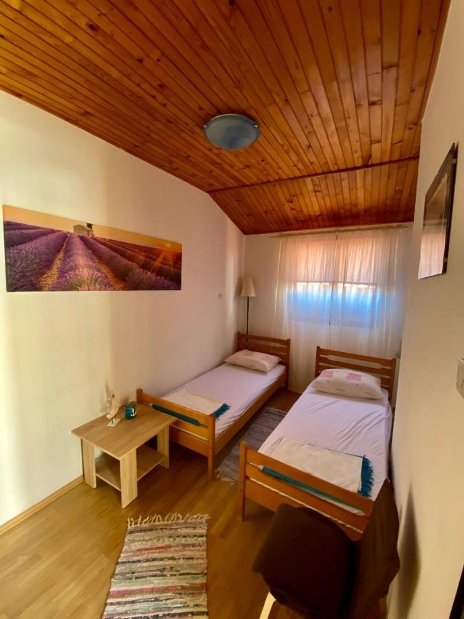 Apartmani Ines Marina Ngoại thất bức ảnh