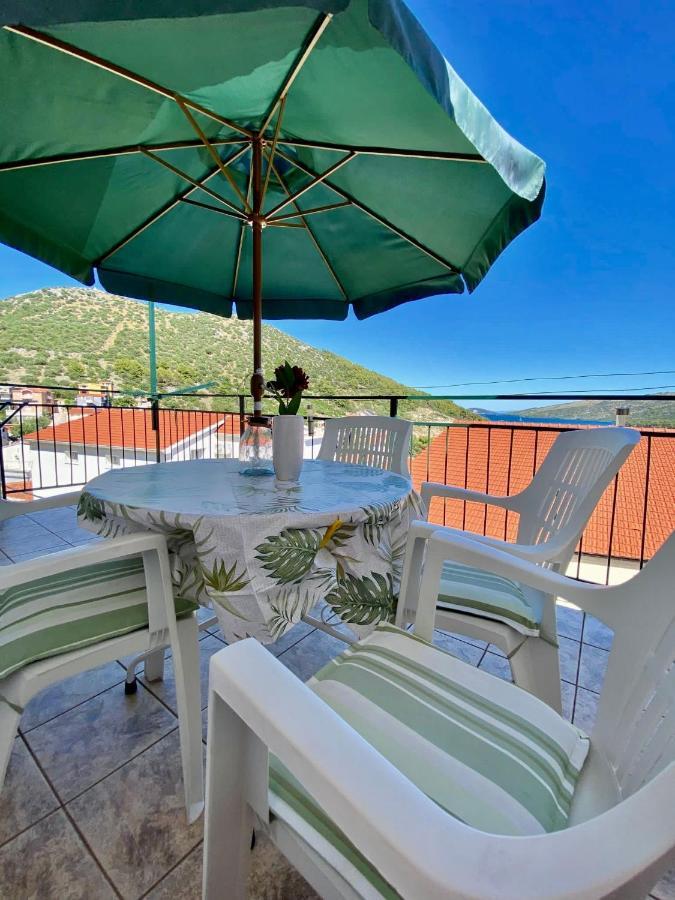Apartmani Ines Marina Ngoại thất bức ảnh